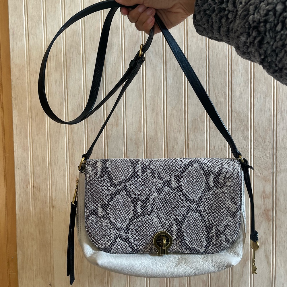 Fossil Classic Crossbody Snake Python And Tan - image 4